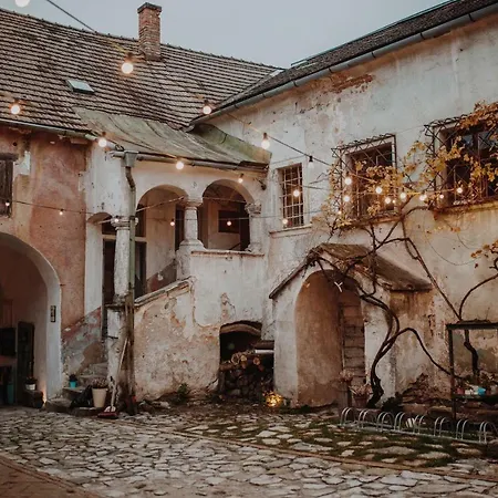 Mulberry Tree Vineyard House Svätý Jur